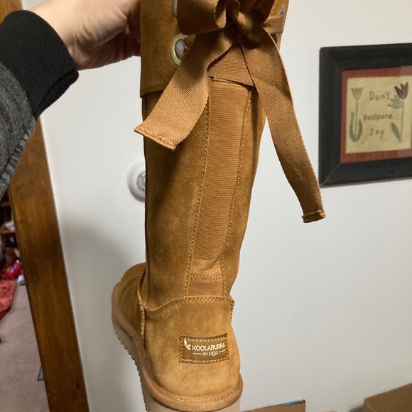 Andrah Boots by Koolaburra by Ugg - Picture 4 of 9